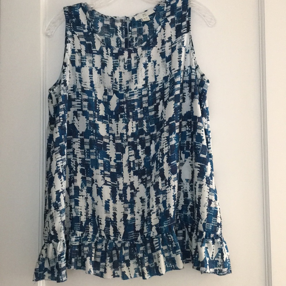 BLL New York top SIZE MEDIUM